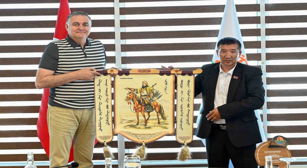 Antalya OSBde Moğolistan ile ticaret köprüsü genişliyor