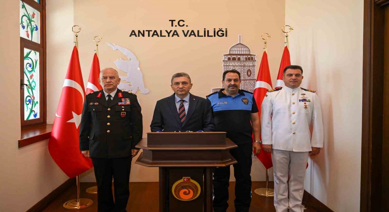 Antalyada ağır tonajlı araçlara bayram trafiği kısıtlaması