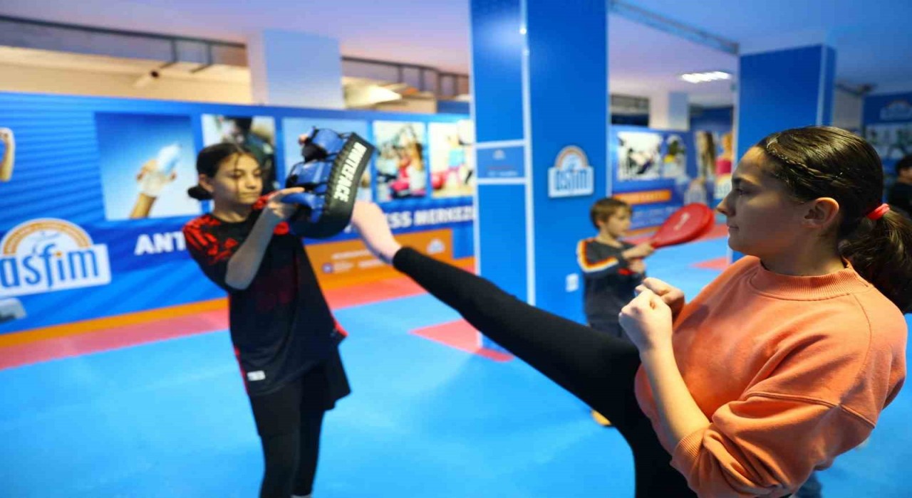 Antalyalı kadınlardan savunma sanatları eğitimine yoğun ilgi