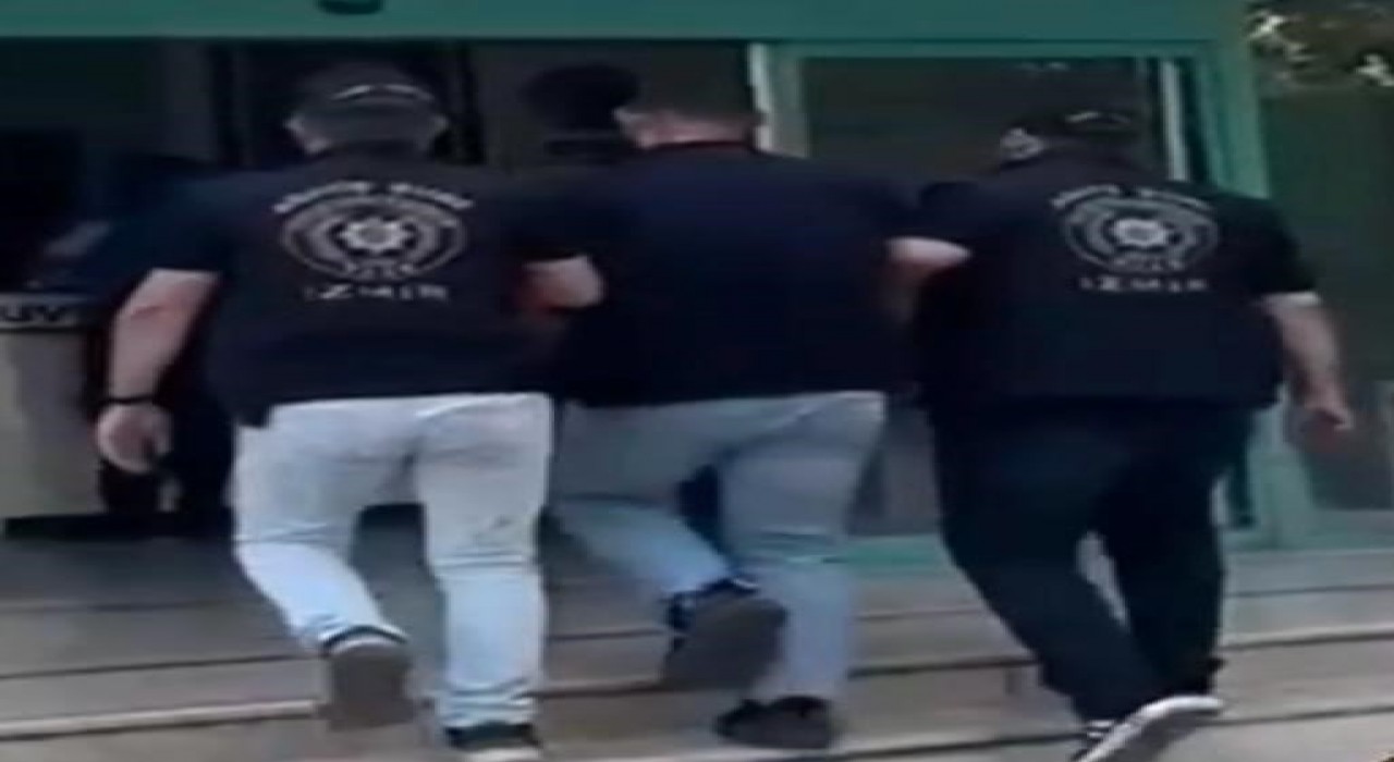 Aranan 2 hükümlü İzmirde yakalandı