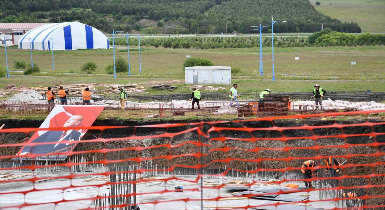 Ardahan Üniversitesinde yeni kütüphane binasının temeli atıldı