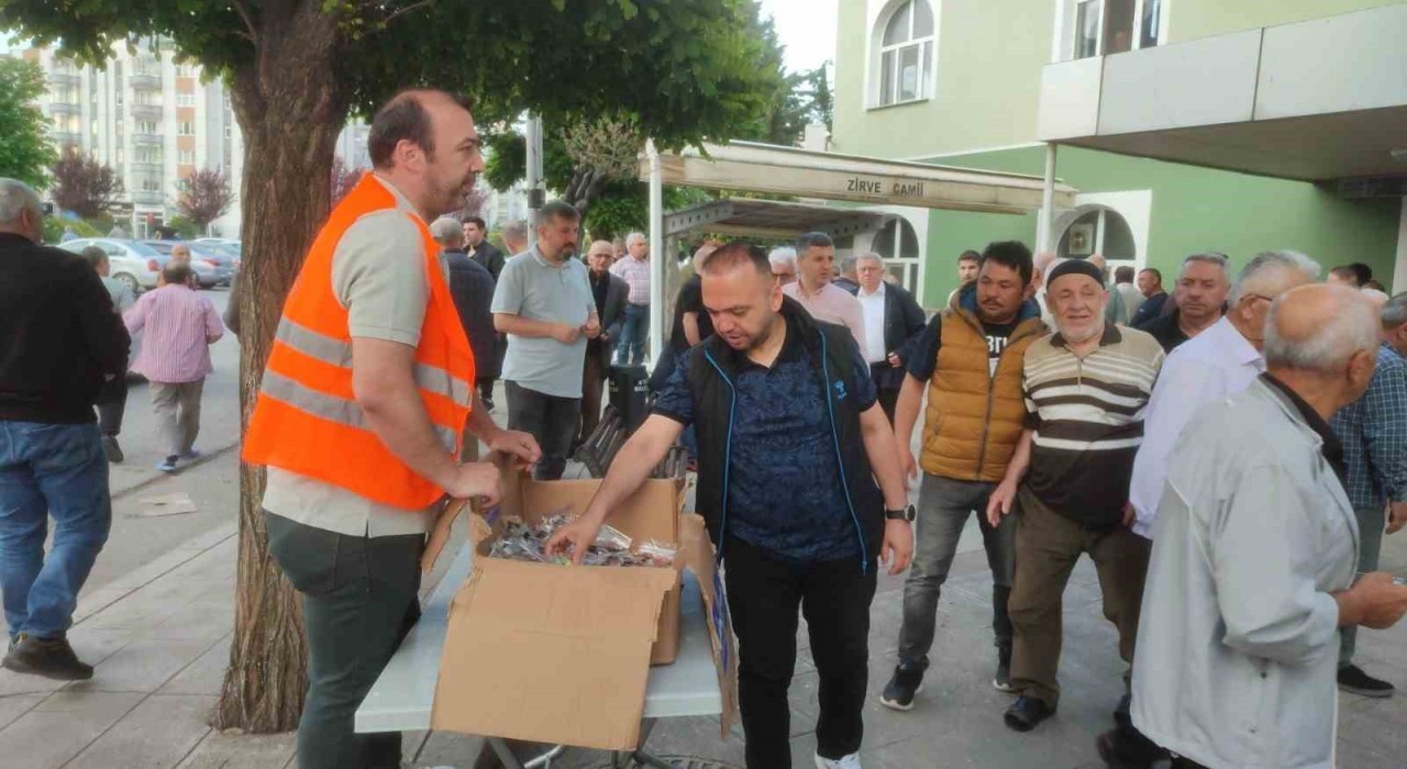 Atakum Belediyesinden bayram şekeri ikramı