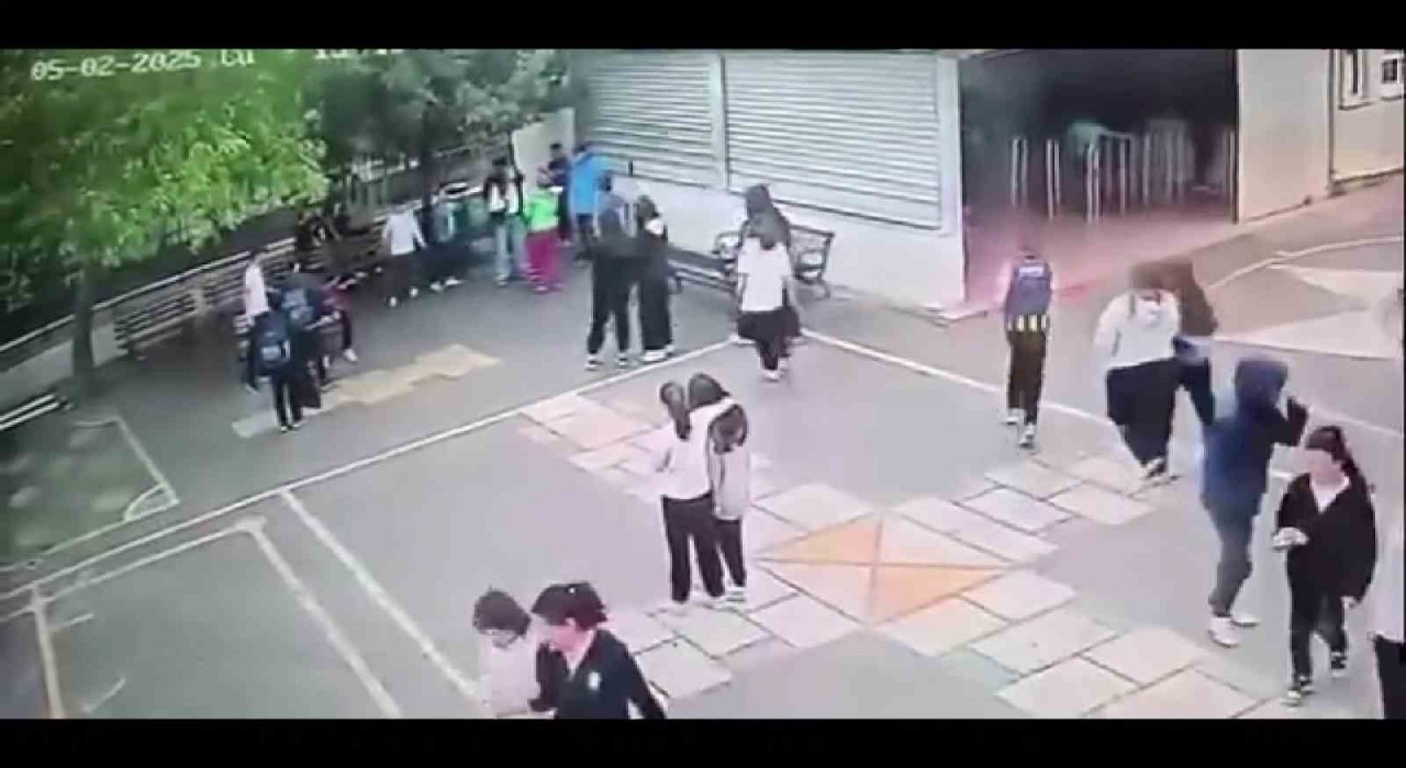 Ataşehirde camına taş atılmasına sinirlenen kadın, okulun bahçesindeki çocuğa saldırdı