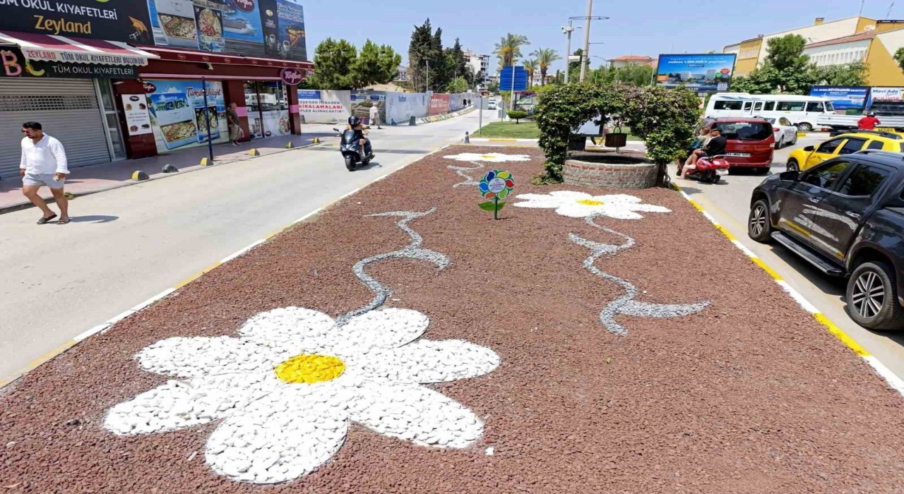 Aydın Büyükşehir Belediyesi Kuşadasında çalışmalarını sürdürüyor