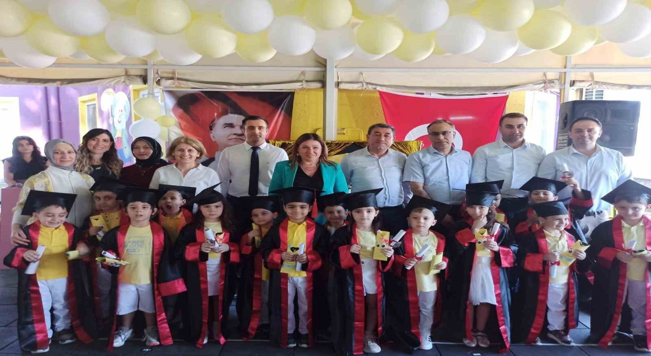 Aydın Devlet Hastanesi Kreşinde mezuniyet coşkusu