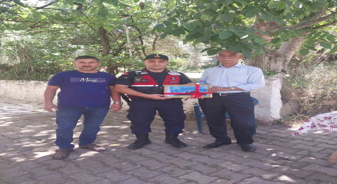 Aydında jandarmadan anlamlı davranış