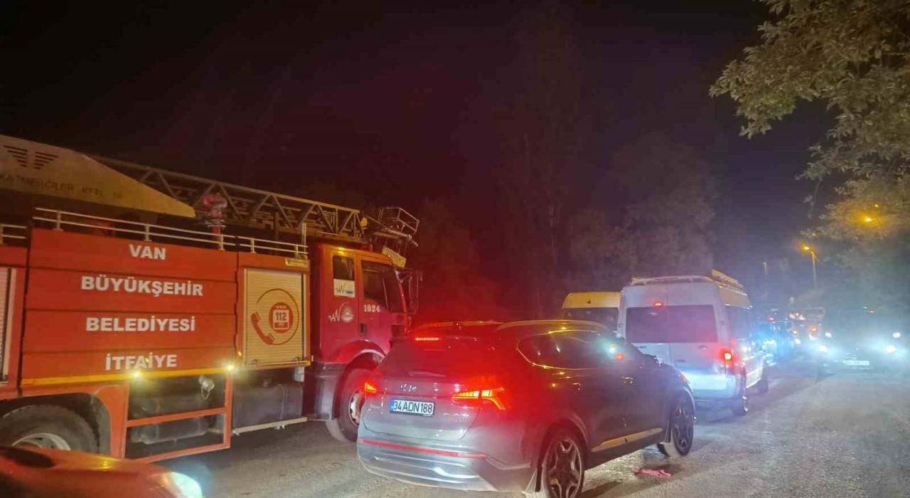 Bahçesarayda çaya düşen kız çocuğu hayatını kaybetti