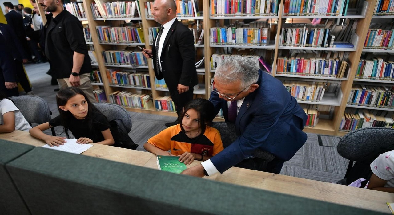 Bakan Ersoy: Kayserimiz tarih boyunca ilim ve irfanın merkezi olmuş, sayısız âlim ve düşünür yetiştirmiş bir şehrimizdir