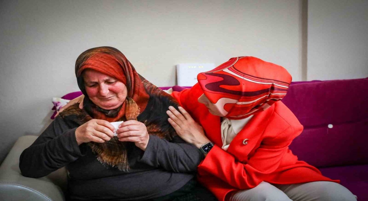 Bakan Göktaştan şehit ailesine ziyaret