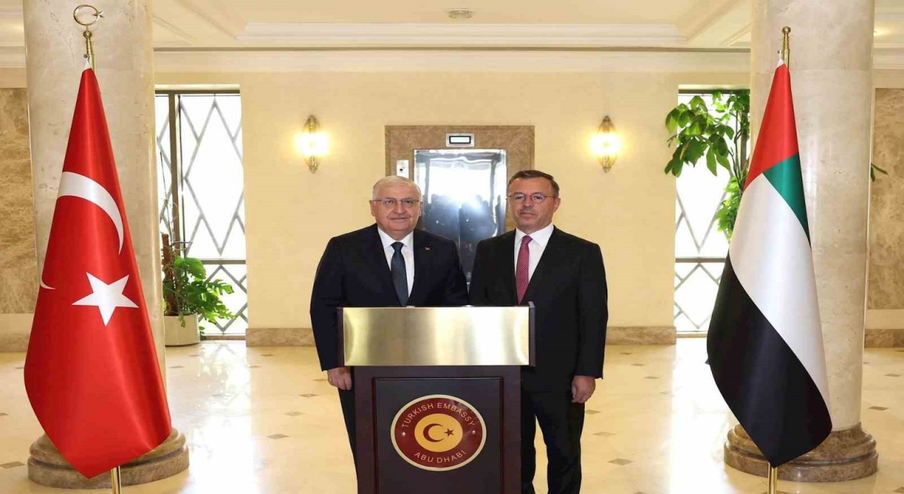 Bakan Güler, Türkiyenin Abu Dabi Büyükelçiliğini ziyaret etti