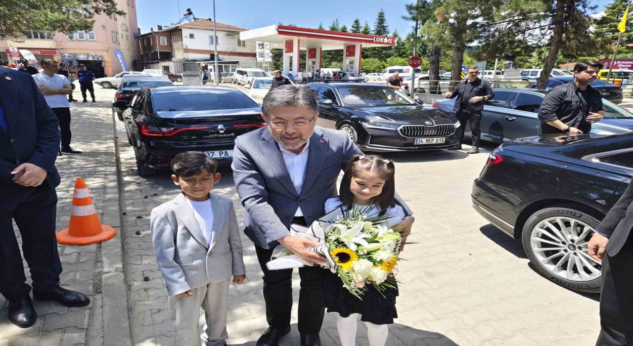 Bakan Yumaklı : Türkiye Yüzyılını inşa etmek zorundayız, başka hiçbir şansımız yok