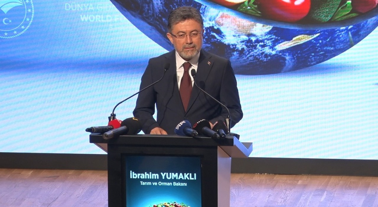 Bakan Yumaklı: Bütün gıda işletmelerimizin kare kod uygulamasını kullanması zorunlu olacak