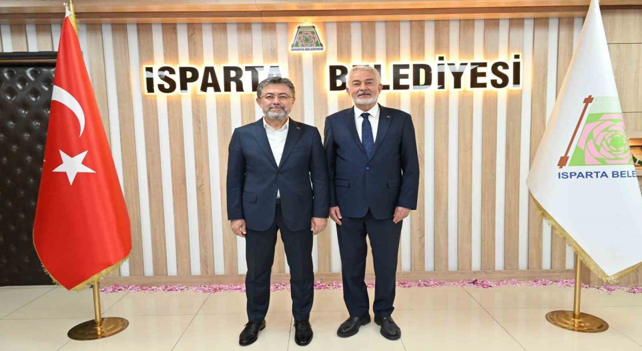 Bakan Yumaklıdan Ispartaya tam destek: Vatandaşın lehine her adımın yanındayız