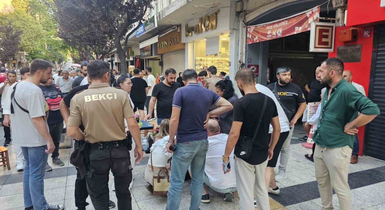 Bandırmada dönerci tartışması kanlı bitti: 1 yaralı