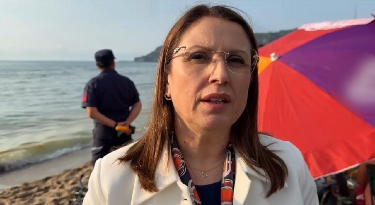 Bartın Valisi Arslan: İlk tespitlerimize göre denize yakıt bırakılması söz konusu, kimin sebep olduğunu belirlemek için çalışmalar sürüyor