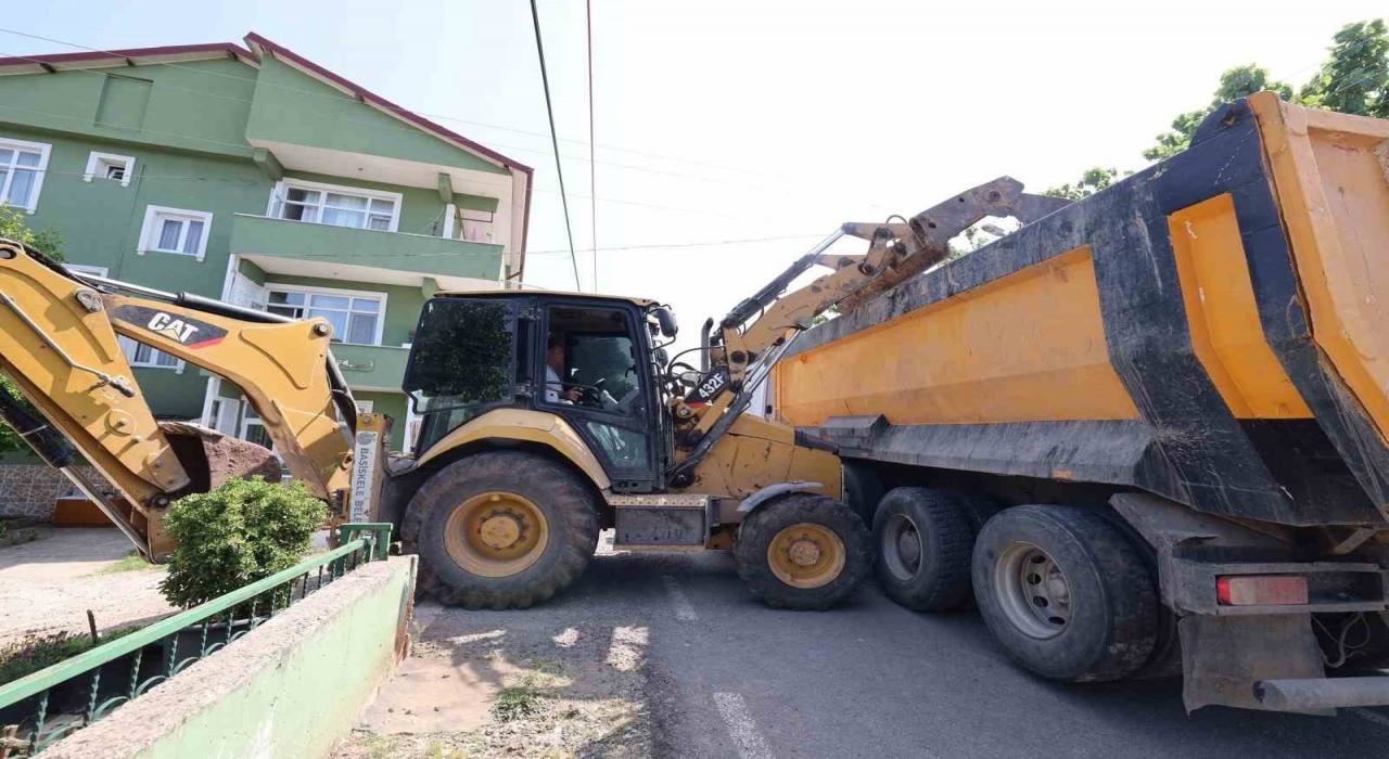 Başiskelede kurban atıkları toplanıyor