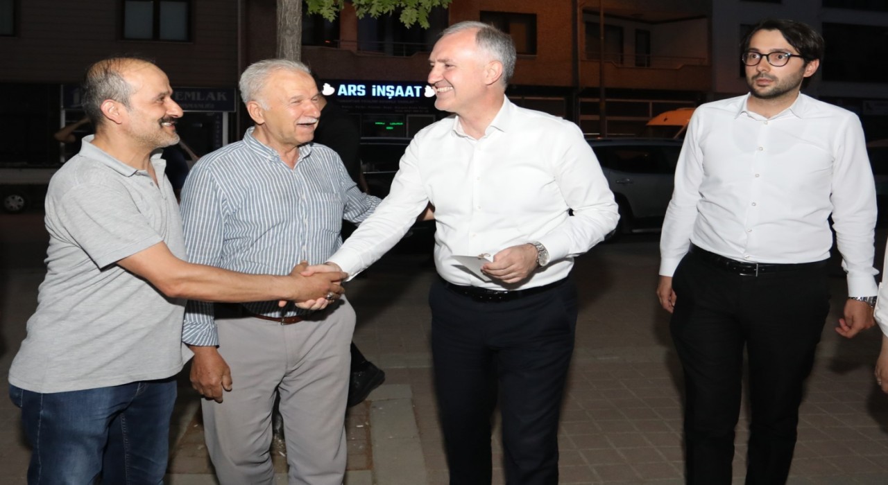 Başkan Alper Taban Sinanbeyde vatandaşlarla buluştu