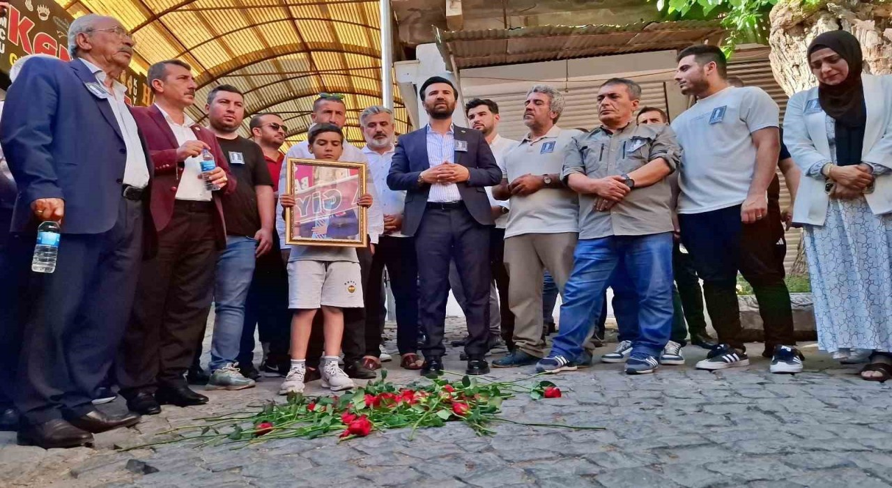 Başkan Ateş vurulduğu yerde anıldı