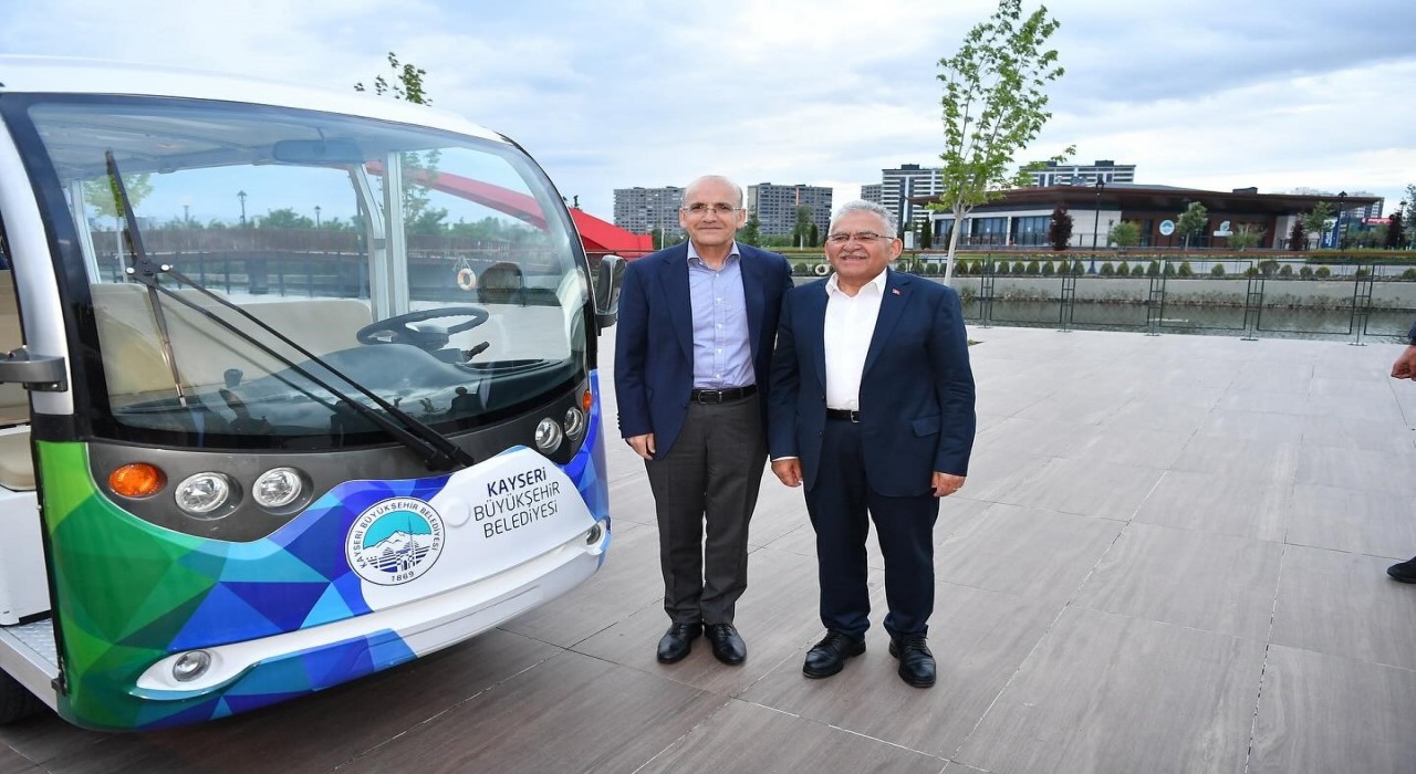 Başkan Büyükkılıç, Bakan Şimşeke Mutfak Sanatları Merkezini tanıttı