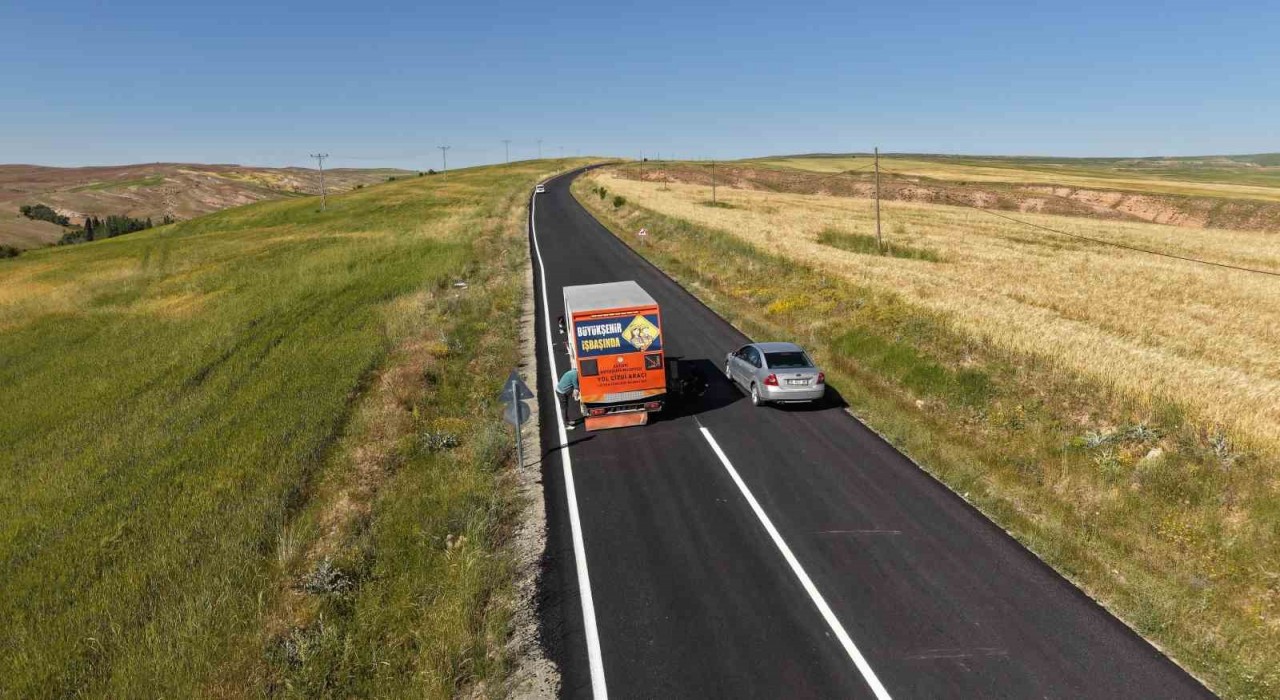 Başkan Büyükkılıç: Bünyanda 100 milyon TLlik asfalt yol hizmetimiz tamamlandı