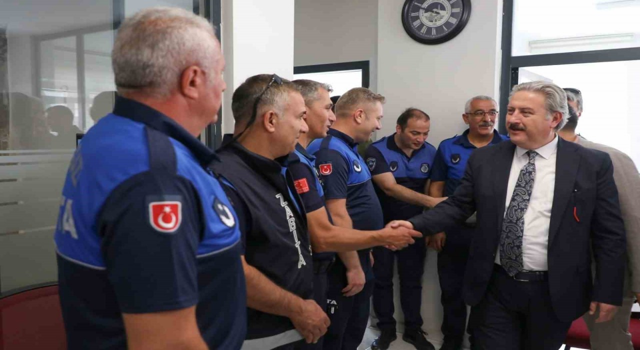 Başkan Palancıoğlu; personel ile bayramlaştı