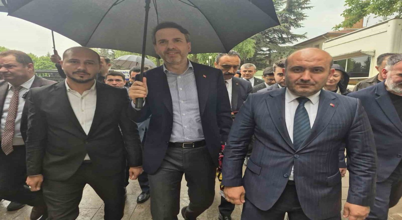 Başkan Yıldız, Bakan Bayraktarın Eti Maden Kırkaya 400 işçi alınacağı müjdesini değerlendirdi