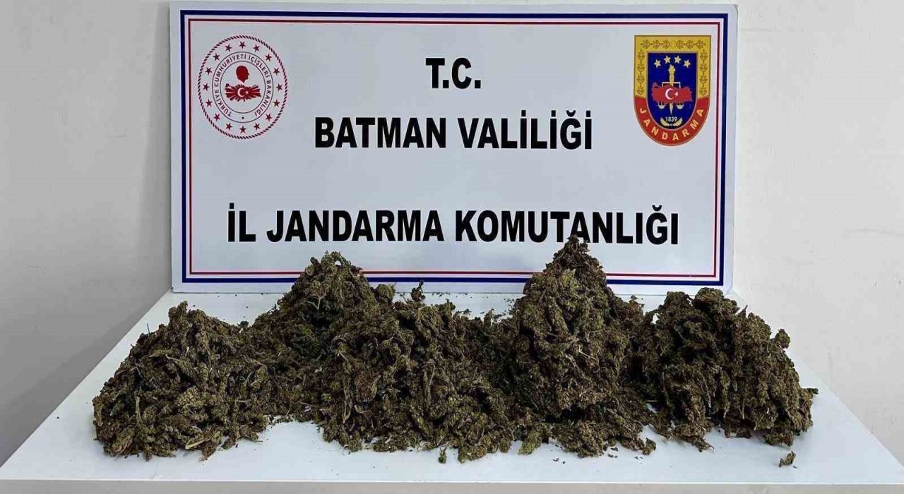Batmanda 4 kilogram uyuşturucuyla yakalanan şahıs tutuklandı