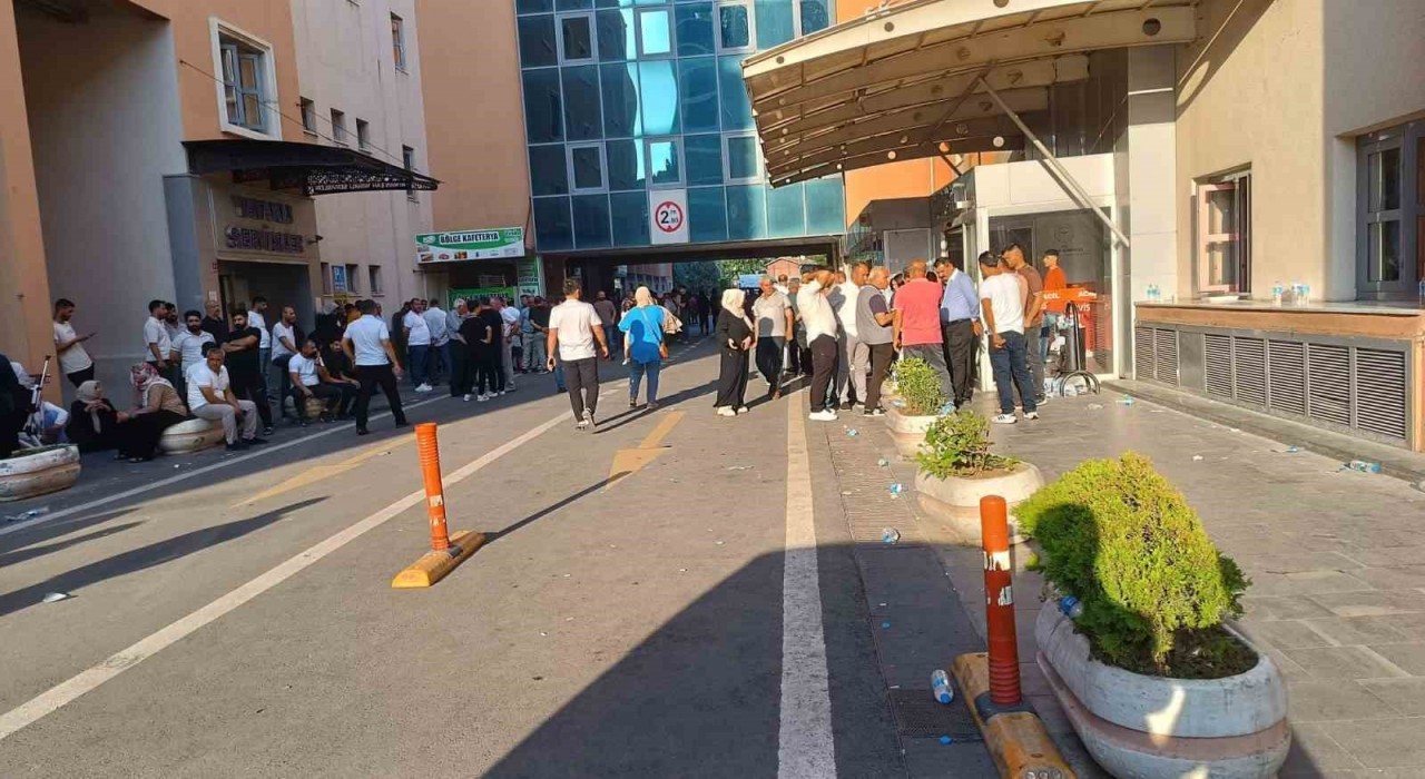 Batmanda düğüne giden kadın kazada hayatını kaybetti, ağabeyi yaralandı