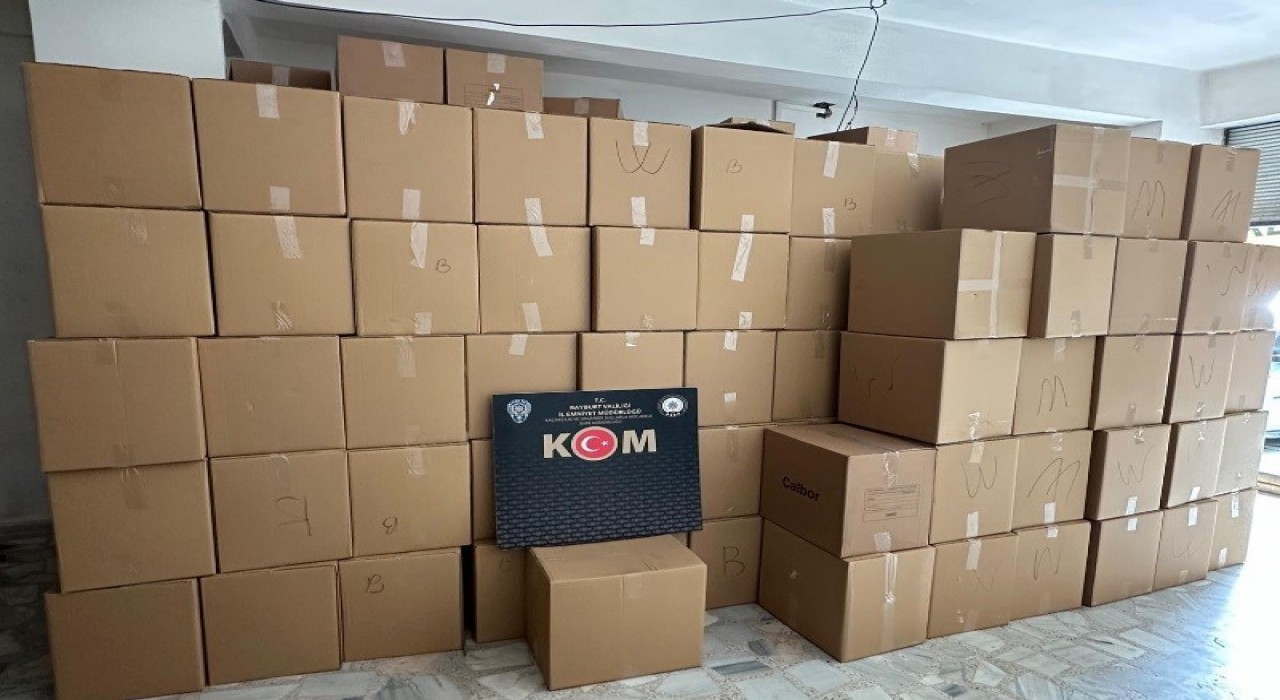 Bayburt merkezli 3 ilde kaçak tütün operasyonu: Milyonlarca kaçak tütün ele geçirildi 54 şüpheli yakalandı 10u gözaltına alındı