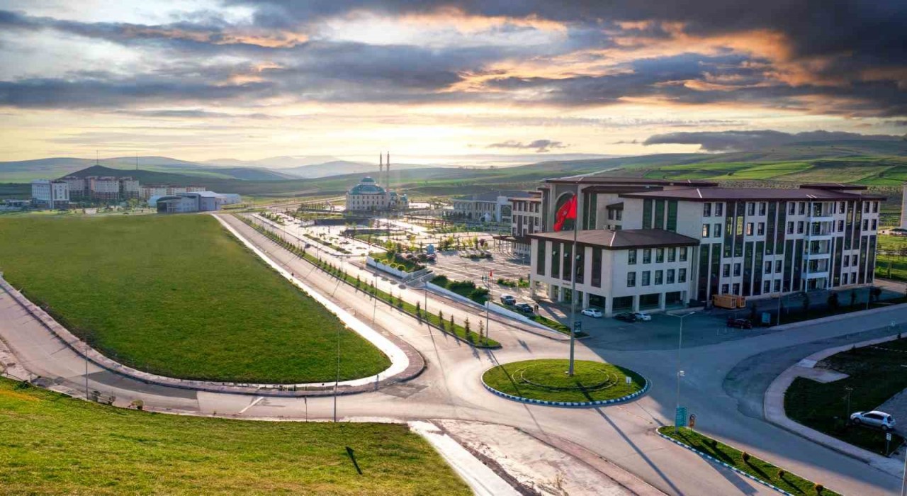 Bayburt Üniversitesi’nde Yeni Yönetim Kadrosu