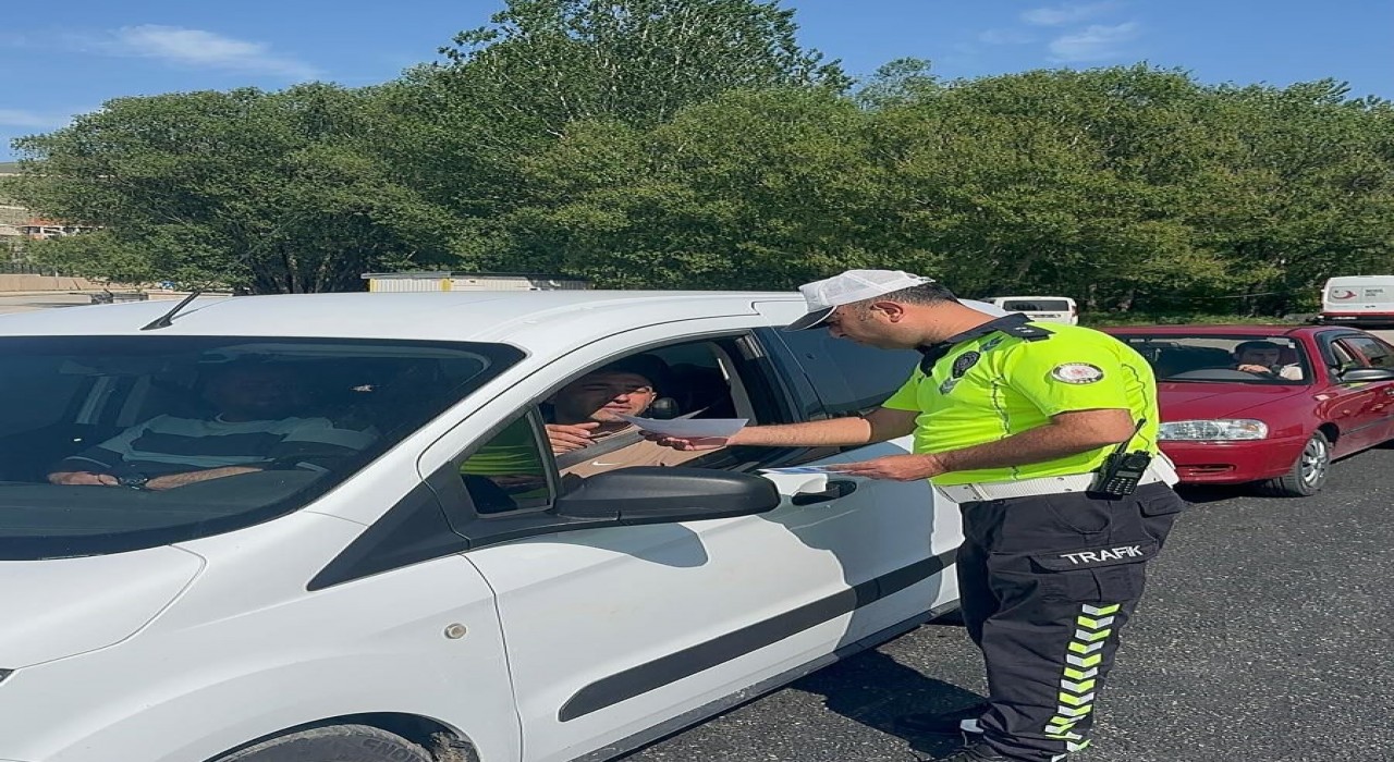 Bayburtta bayram tedbirleri kapsamında 226 polis görevlendirildi
