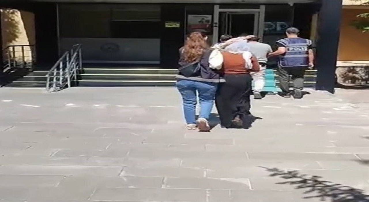 Bayburtta evden hırsızlık suçuna karışan 3 şüpheli tutuklandı