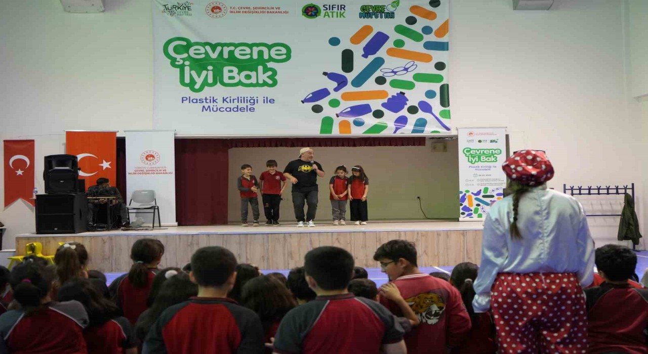 Bayburtta plastik kirliliğine oyunlarla dikkat çekildi çevrenin önemini eğlenceyle anlatıldı