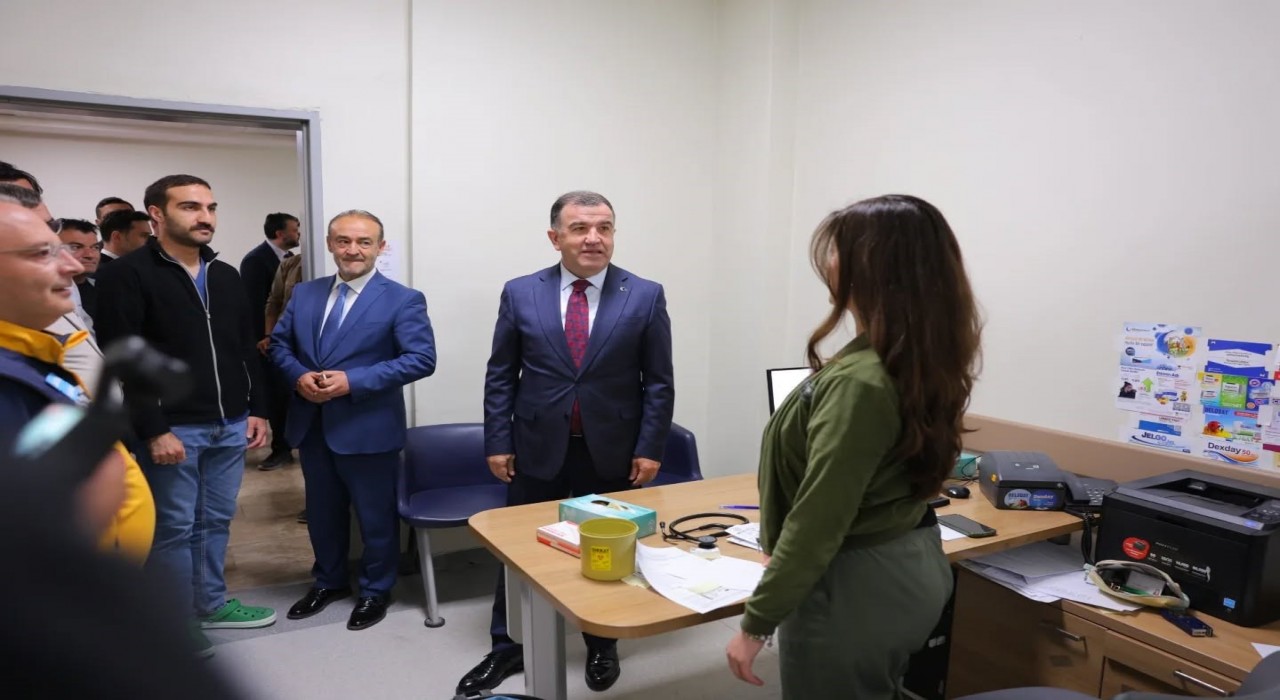 Bayburtta sağlık çalışanlarının bayramı kutlandı