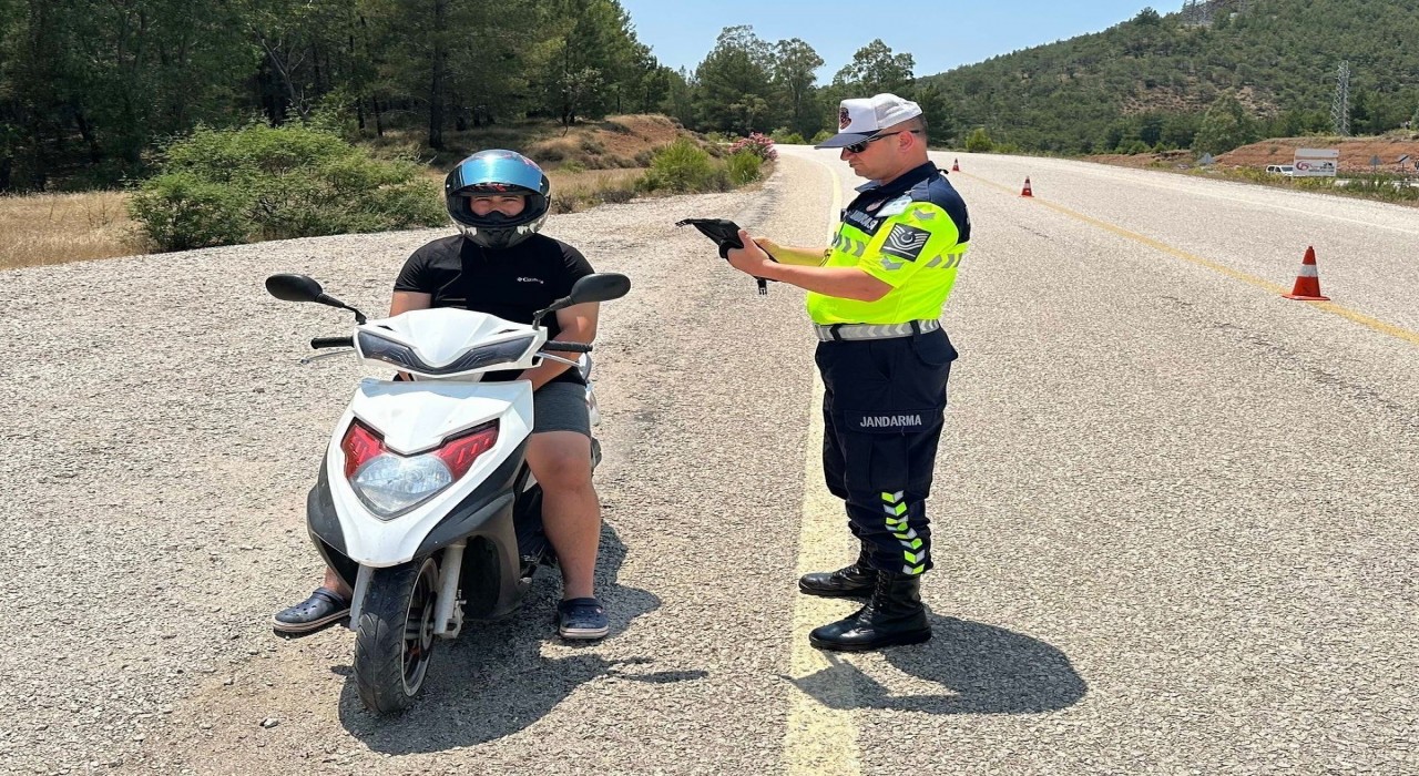 Bayram tatilinde Muğlada 90 motosiklet trafikten men edildi