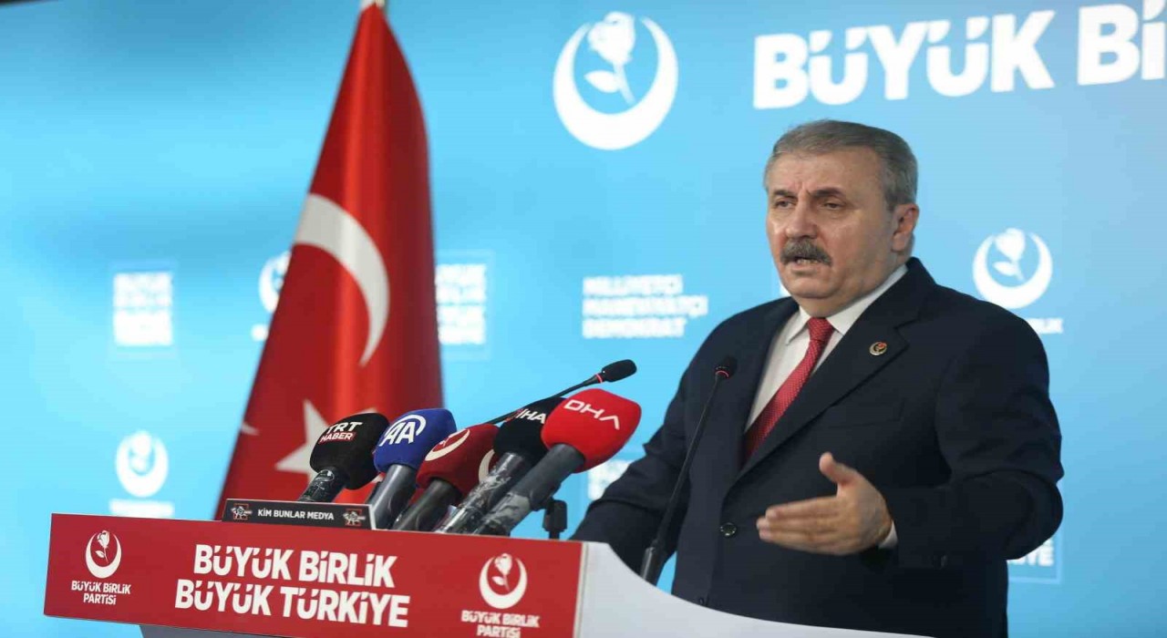BBP lideri Destici: İsrailin saldırıları uluslararası hukuka aykırıdır