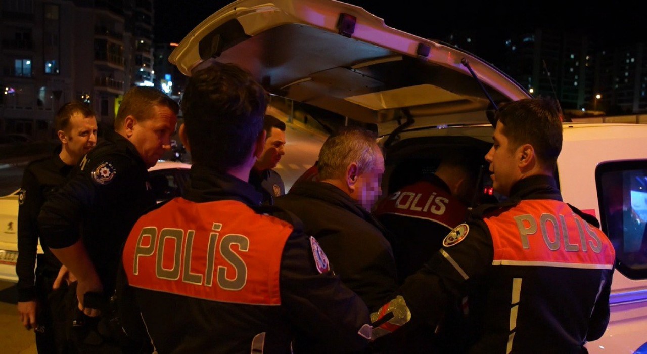 Ben kaçmadım neden kaçayım, şoför kaçtı dedi savunması yetmedi: Alkollü sürücünün kaçışı Edirnede nefes kesti