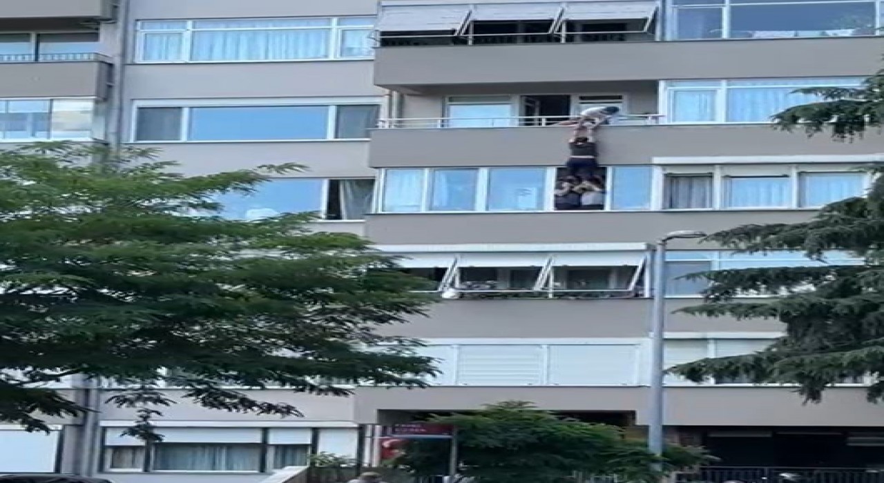 Beşiktaşta intihar girişiminde bulunan kadını komşuları son anda kurtardı: O anlar cep telefonu kamerasında