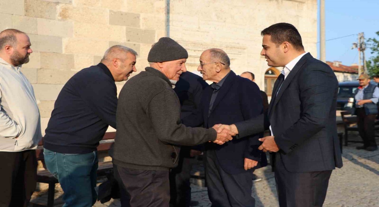 Beyşehir ve Derebucakta bayram coşkusu