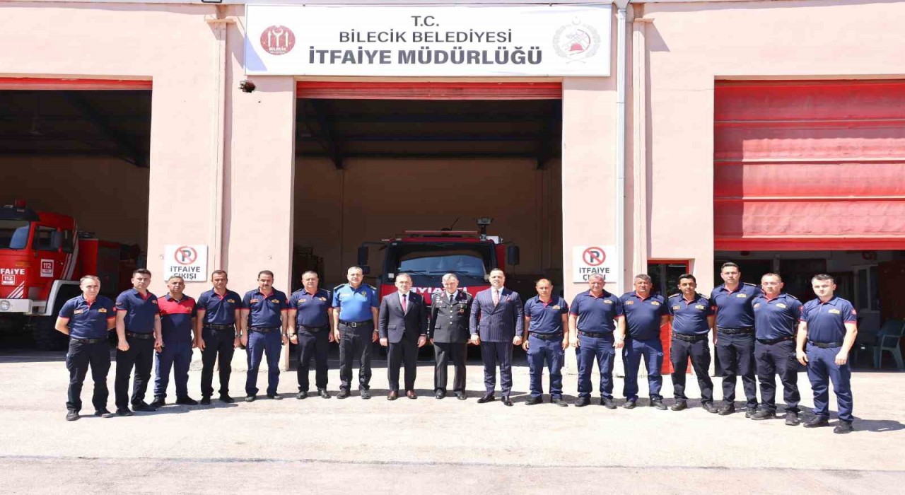 Bilecik Valisi Faik Oktay Sözerden bayram ziyaretleri