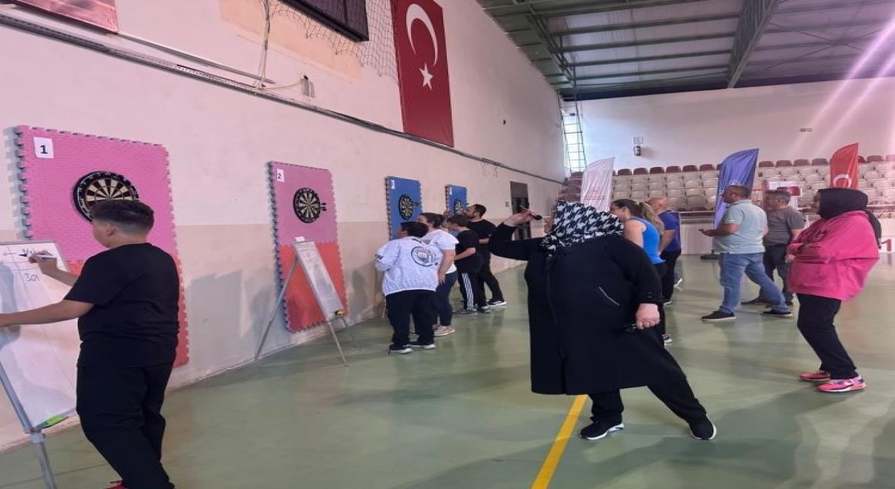 Bilecikte düzenlenen ‘Dart Turnuvası renkli görüntülere sahne oldu