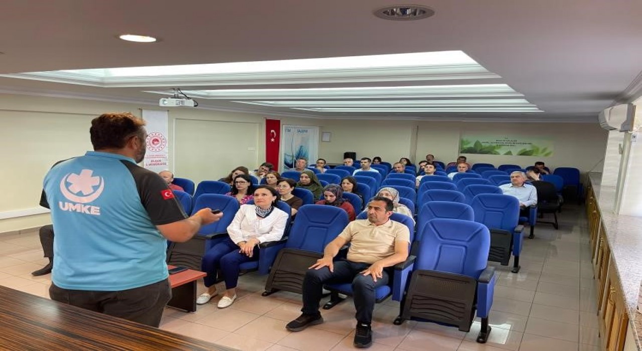 Bilecikte kamu personeline ilk yardım eğitimi verildi