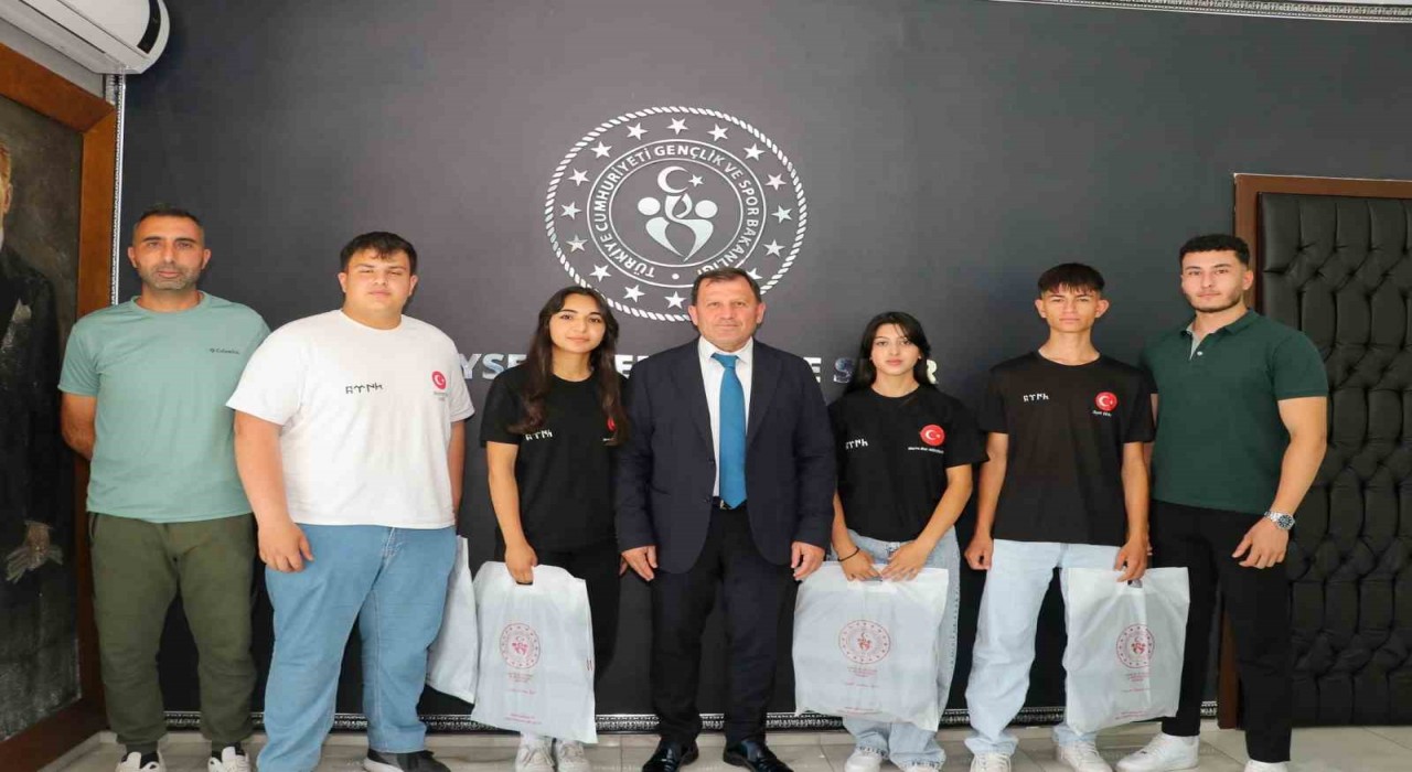 Bilek Güreşi branşında Kayseriye 45 madalya