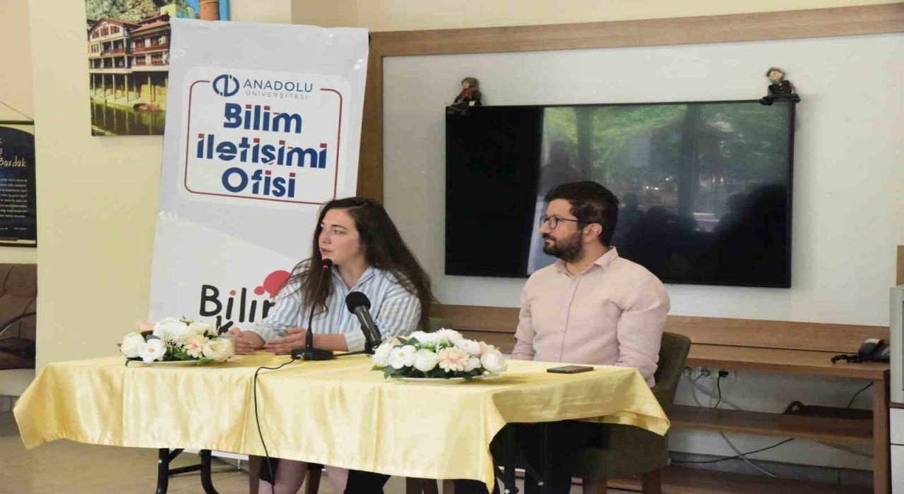 Bilim Kafenin ilk etkinliğinde ileri yaşlarda akılcı ilaç kullanımı ele alındı