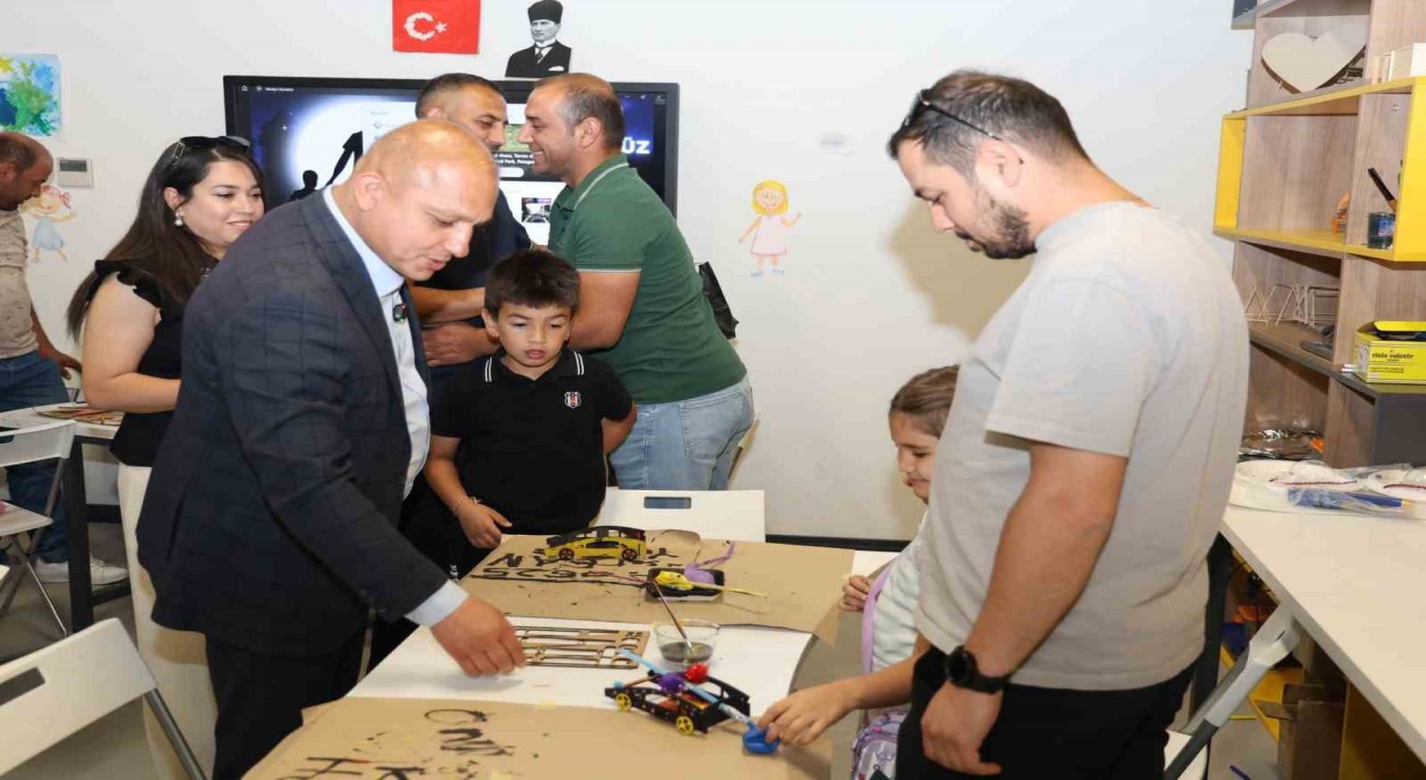 Bilim Merkezinde Babalar Gününe özel anlamlı etkinlik