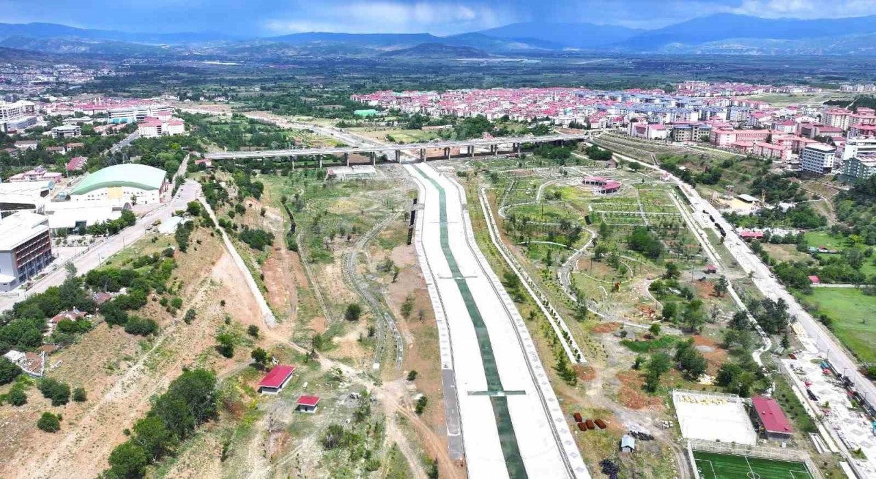 Bingöl Çapakçur Çayında taşkın koruma çalışmaları tamamlandı