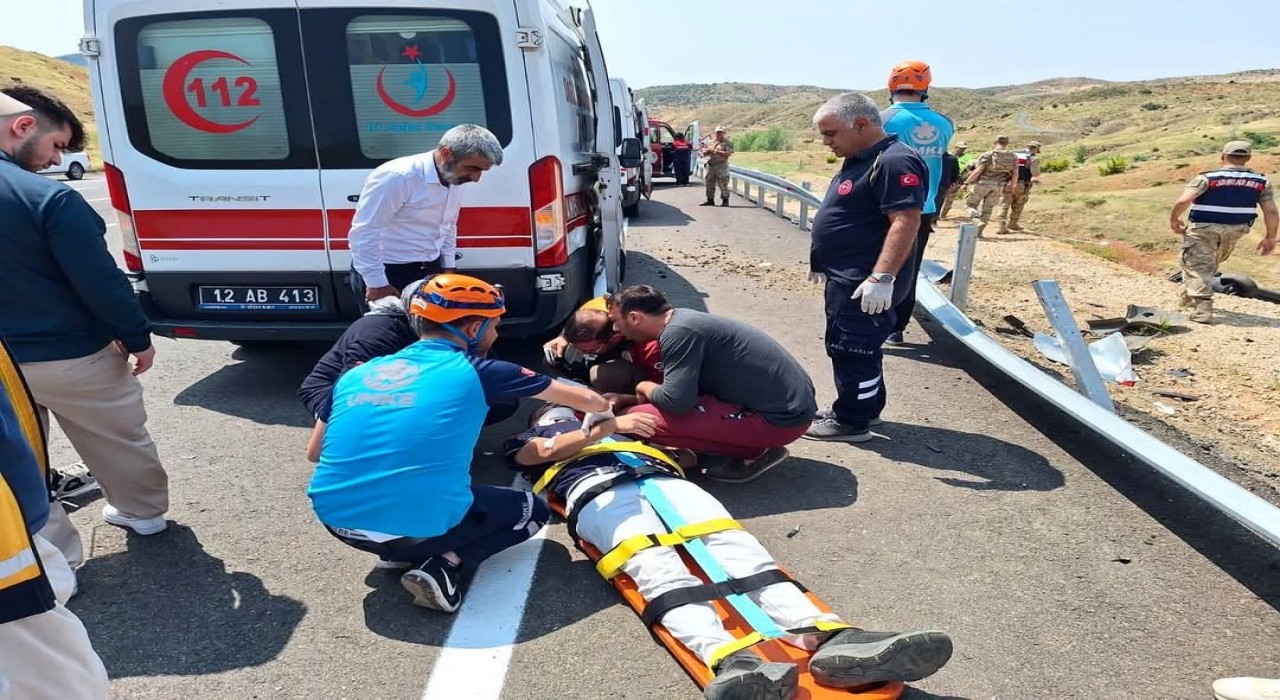 Bingölde iki ayrı kaza: 8 yaralı