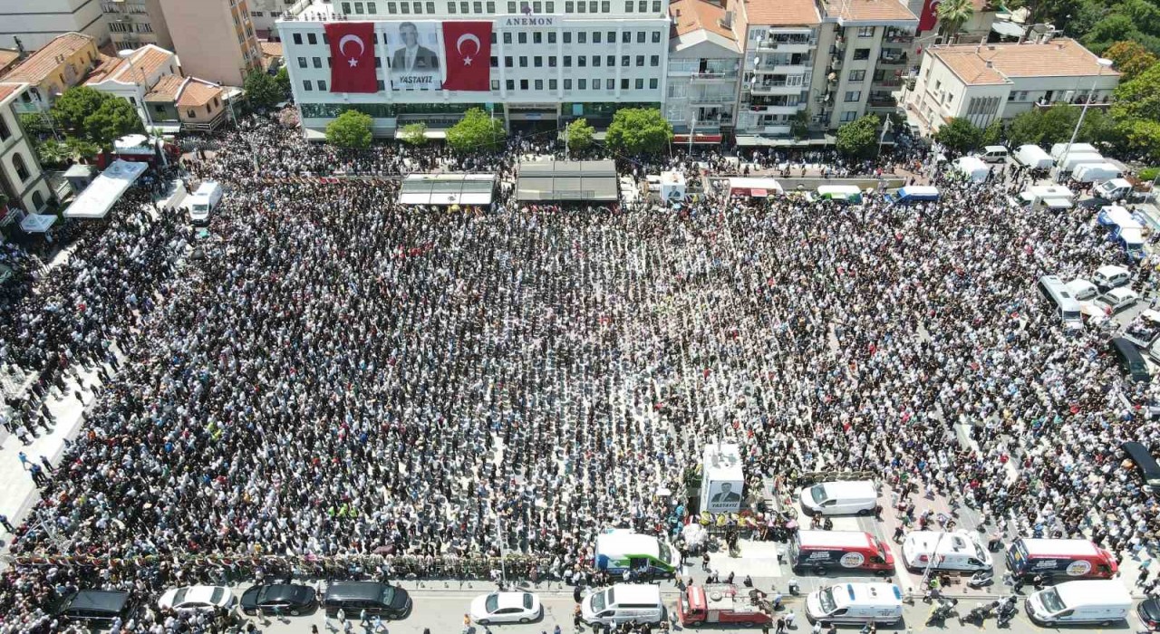 Binlerce Manisalı, Ferdi Başkanlarını gözyaşlarıyla uğurladı