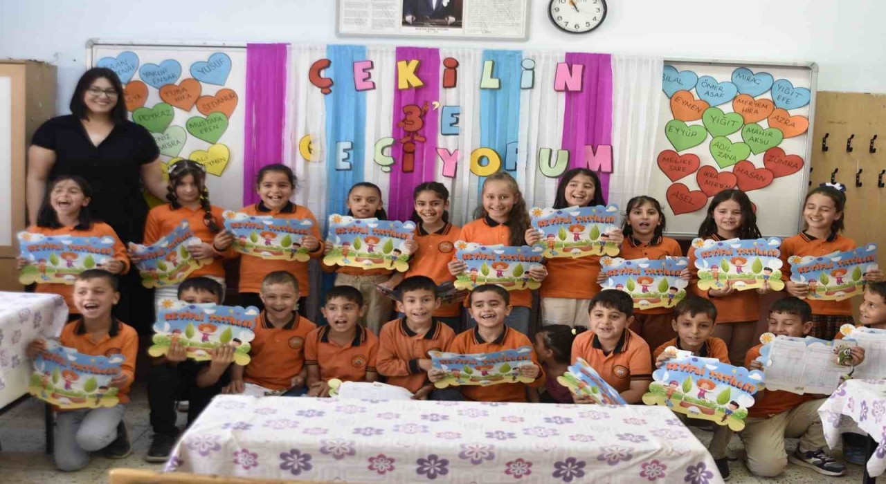 Bitliste 97 bin 196 öğrenci karne alarak yaz tatiline girdi