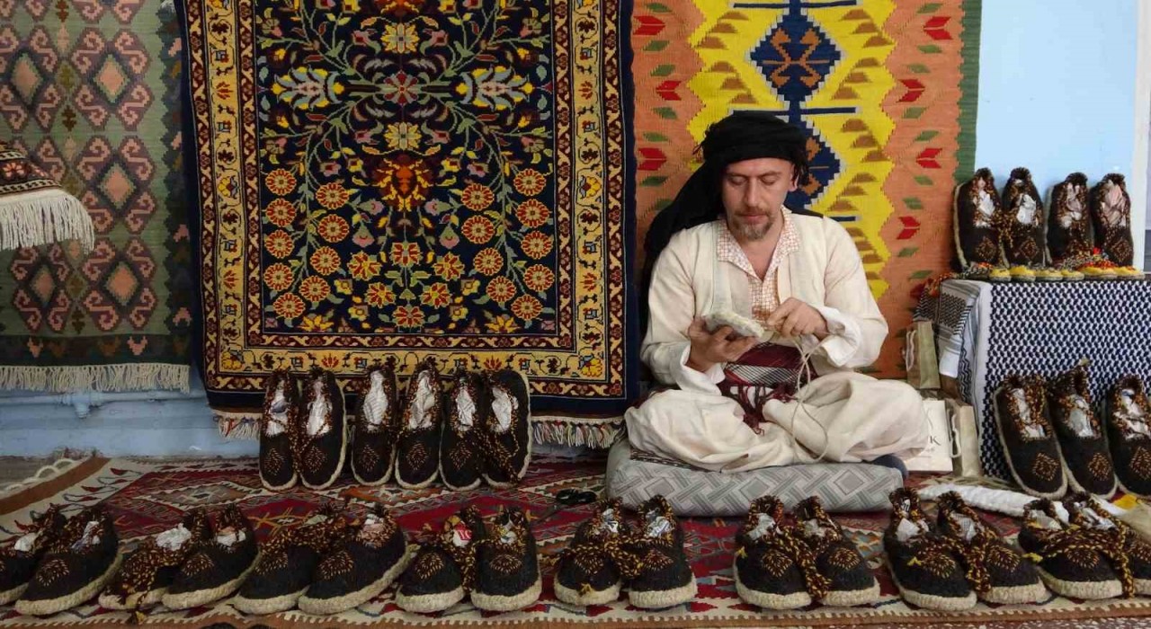 Bitliste harike adanmış 28 yıl